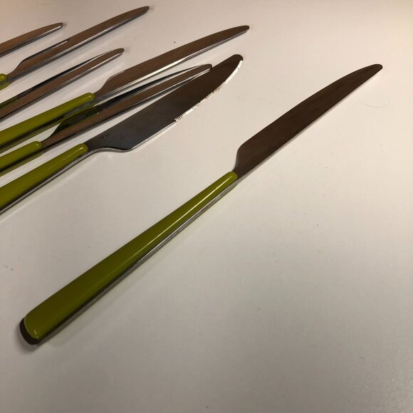 7 Cambridge Fiesta Merengue Dinner Knives Flatware Stainless Steel Lime Green - Picture 6 of 6